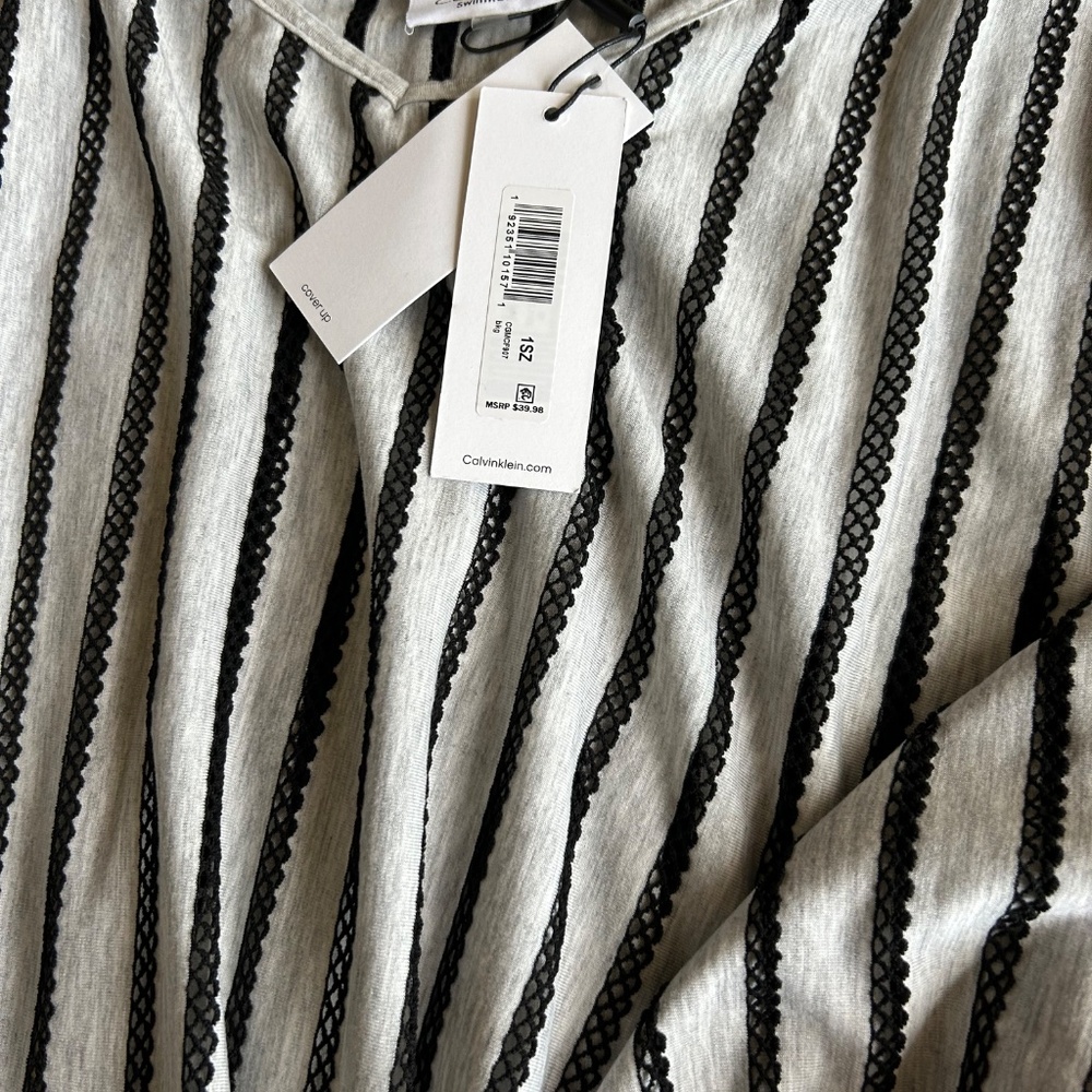 🌺Calvin Klein Coverup - Picture 4 of 5